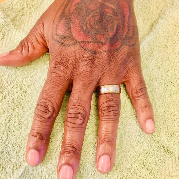 Gold and silver wedding band - Picture 2 of 2